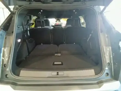 Photo 5 Peugeot 5008  Hybrid 145 ch e-DCS6
