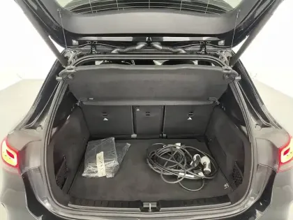 Photo 13 Mercedes GLA  250 e 8G-DCT