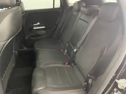Photo 15 Mercedes GLA  250 e 8G-DCT