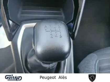 Photo 10 Peugeot 208  PureTech 100 S&S BVM6