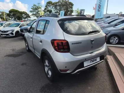 Photo 23 Dacia Sandero  TCe 90 E6C