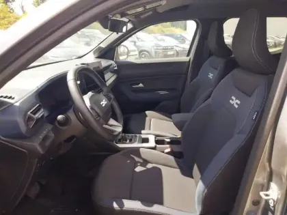 Photo 8 Dacia Duster  Hybrid 140