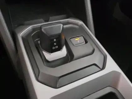 Photo 51 Dacia Duster  Hybrid 140