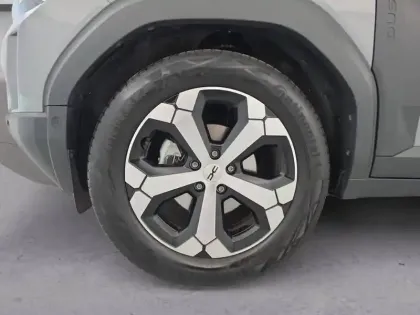 Photo 41 Dacia Duster  Hybrid 140