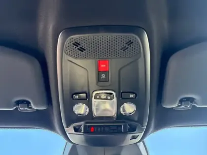 Photo 19 Peugeot 2008  Hybrid 145 e-DCS6