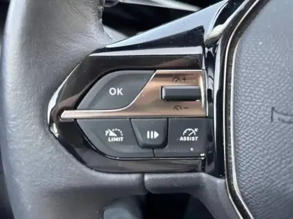 Photo 14 Peugeot 308  PHEV 180 e-EAT8