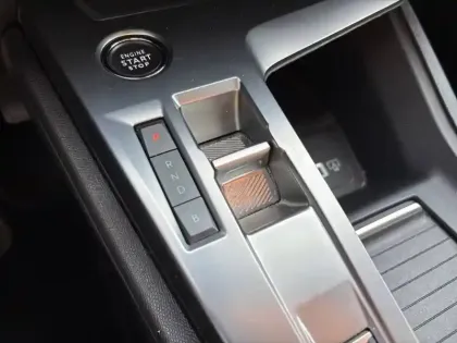 Photo 13 Peugeot 308  PHEV 180 e-EAT8