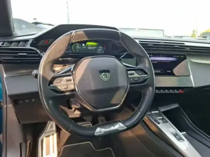 Photo 8 Peugeot 408  PHEV 225 e-EAT8