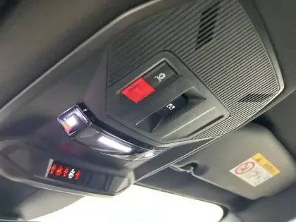 Photo 57 Peugeot 408  PHEV 225 e-EAT8