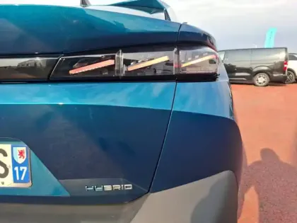 Photo 16 Peugeot 408  PHEV 225 e-EAT8