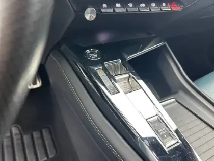 Photo 50 Peugeot 408  PHEV 225 e-EAT8