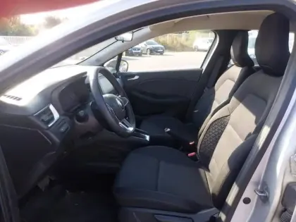 Photo 8 Renault Clio  E-Tech full hybrid 145
