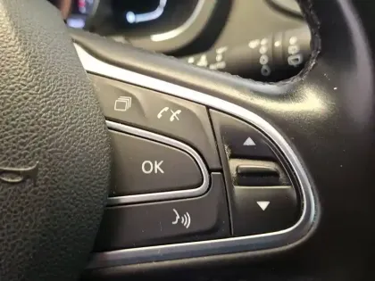 Photo 29 Renault Scenic Grand  Blue dCi 120 EDC