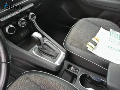Photo 11 Renault Captur  TCe 130 EDC FAP