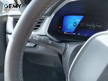 Photo 17 Renault Symbioz  E-Tech full hybrid 145