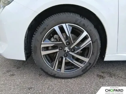 Photo 9 Peugeot 208  PureTech 100 S&S BVM6