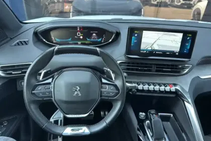 Photo 17 Peugeot 3008  Hybrid 225 e-EAT8