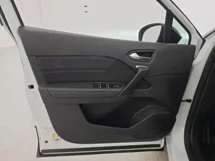 Photo 42 Renault Captur  E-Tech full hybrid 145 ch