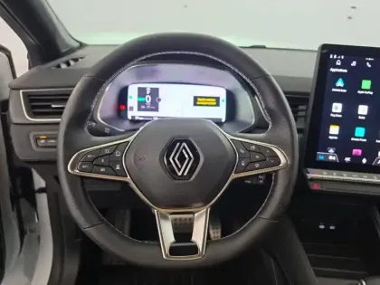 Photo 34 Renault Captur  E-Tech full hybrid 145 ch
