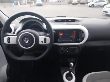 Photo 9 Renault Twingo  III E-Tech