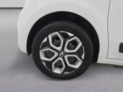 Photo 112 Renault Twingo  III E-Tech