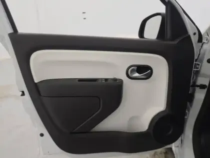 Photo 97 Renault Twingo  III E-Tech
