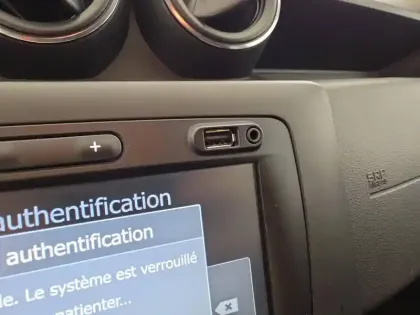 Photo 357 Dacia Duster  Blue dCi 115 4x2