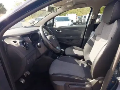 Photo 39 Renault Captur  TCe 130 FAP