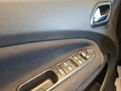 Photo 16 Citroën C3  Picasso PureTech 110