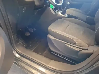 Photo 6 Citroën C3  Picasso PureTech 110