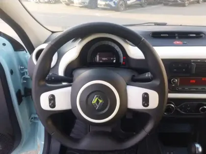 Photo 10 Renault Twingo  III E-Tech