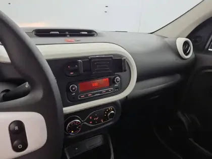 Photo 387 Renault Twingo  III E-Tech