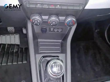 Photo 48 Renault Clio  TCe 100 GPL