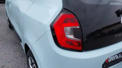 Photo 23 Renault Twingo  III E-Tech