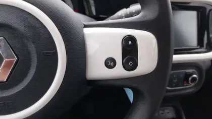 Photo 29 Renault Twingo  III E-Tech