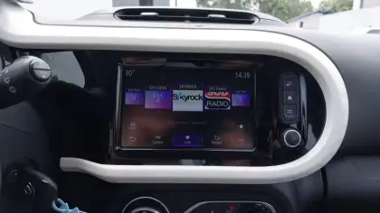 Photo 14 Renault Twingo  III E-Tech