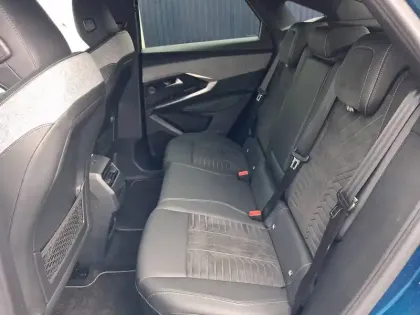Photo 9 Peugeot 3008  Electrique 210 ch 73 kWh