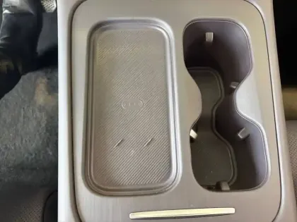 Photo 17 Leapmotor C10  REEV 28.4 kWh - 158 kW