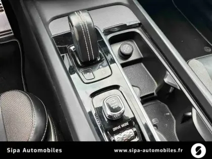 Photo 16 Volvo XC60  T8 Twin Engine 303 ch + 87 ch Geartronic 8