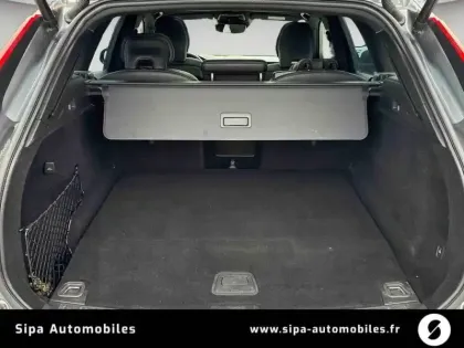 Photo 9 Volvo XC60  T8 Twin Engine 303 ch + 87 ch Geartronic 8