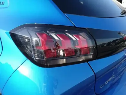 Photo 16 Peugeot 208  Electrique 50 kWh 136ch