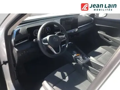 Photo 10 Volkswagen T-roc NOUVEAU T ROC NF 1.5 ETSI HYBRID 116CH DSG7 STYLE