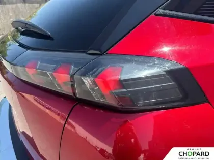 Photo 27 Peugeot 2008  PureTech 130 S&S EAT8
