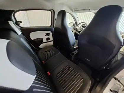 Photo 24 Renault Twingo  III Achat Intégral