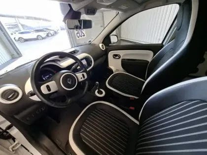 Photo 8 Renault Twingo  III Achat Intégral