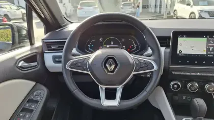 Photo 50 Renault Clio  E-Tech full hybrid 145