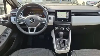 Photo 49 Renault Clio  E-Tech full hybrid 145