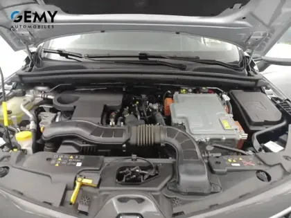 Photo 15 Renault Clio  E-Tech 140