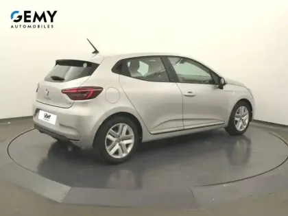 Photo 17 Renault Clio  E-Tech 140