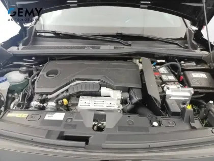 Photo 17 Peugeot 2008  Hybrid 145 e-DCS6